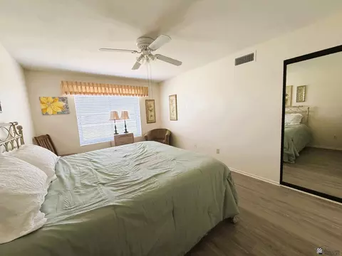 Bedroom - 11261 E 35 Pl, Yuma, AZ 85367 photo 4 of 7