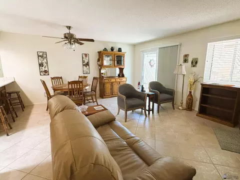 Living - 11261 E 35 Pl, Yuma, AZ 85367 photo 8 of 10