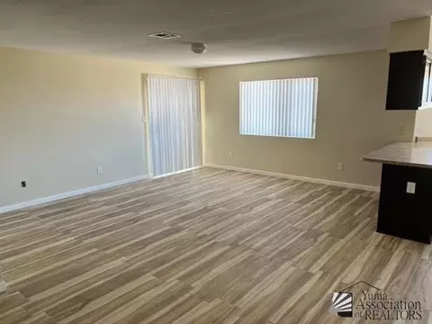 Living - 6337 E 43 St, Yuma, AZ 85365 photo 4 of 5