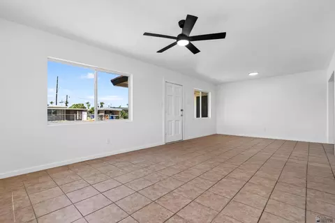 Living - 2005 E La Mesa St, Yuma, AZ 85365 photo 2 of 6