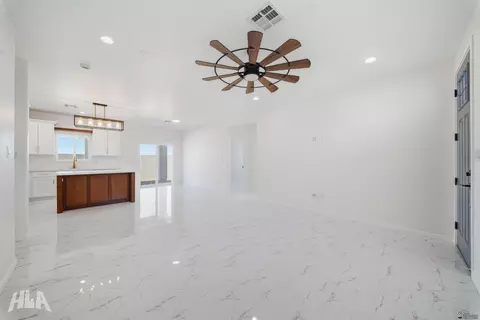 Living - 10660 E 45 St, Yuma, AZ 85365 photo 2 of 3