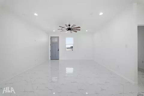 Living - 10660 E 45 St, Yuma, AZ 85365 photo 3 of 3