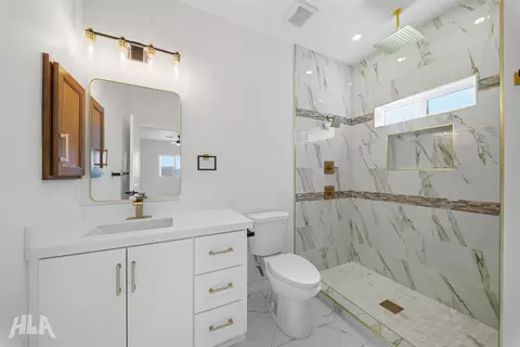 Bath - 10660 E 45 St, Yuma, AZ 85365 photo 3 of 3