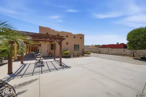 Exterior - 14805 E 53 St, Yuma, AZ 85367 photo 2 of 13