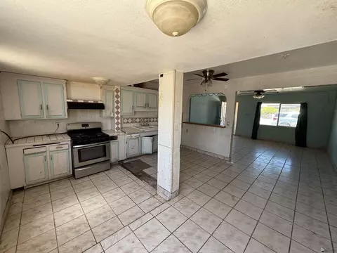Kitchen - 925 E La Mesa St, Yuma, AZ 85364 photo 1 of 4