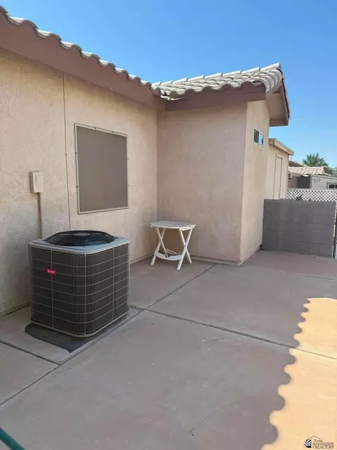 Exterior - 5365 E 33 Ln, Yuma, AZ 85365 photo 9 of 10