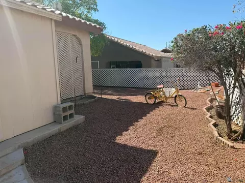 Exterior - 5365 E 33 Ln, Yuma, AZ 85365 photo 8 of 10