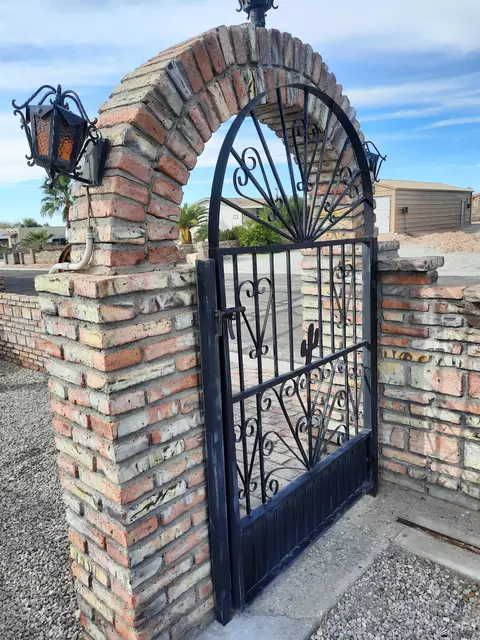 14249 E 28 Pl, Yuma, AZ 85367 photo 2