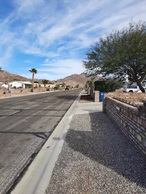 14249 E 28 Pl, Yuma, AZ 85367 photo 5