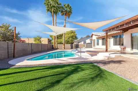 Exterior - 1958 S 37 Ave, Yuma, AZ 85364 photo 4 of 7