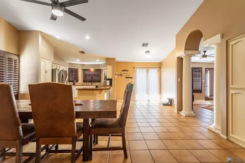 Entry Way - 1958 S 37 Ave, Yuma, AZ 85364 photo 5 of 5