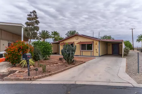 1402 W Jennifer Ln, Yuma, AZ 85365