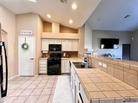 Kitchen - 8330 E Topeka Pl, Yuma, AZ 85365 photo 2 of 3