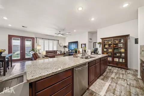 Kitchen - 7865 E 36 Pl, Yuma, AZ 85365 photo 2 of 4