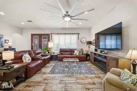 Living - 7865 E 36 Pl, Yuma, AZ 85365 photo 2 of 3