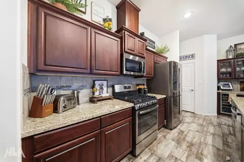 Kitchen - 7865 E 36 Pl, Yuma, AZ 85365 photo 4 of 4