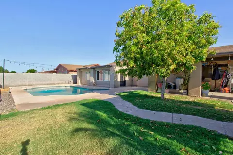 Exterior - 7338 E 25 Pl, Yuma, AZ 85365 photo 6 of 7