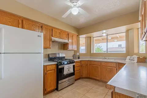 Kitchen - 7465 E 26 St, Yuma, AZ 85365 photo 3 of 3