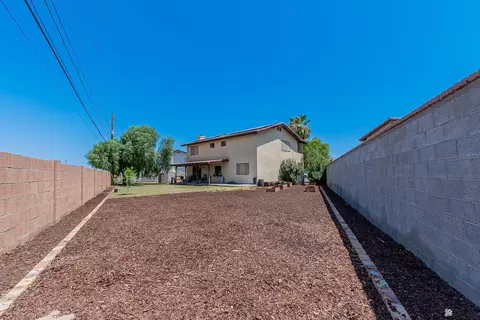 Exterior - 2109 E 27 St, Yuma, AZ 85364 photo 7 of 11