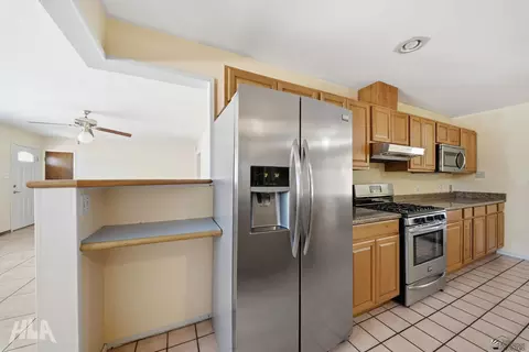 Kitchen - 2199 E 25 Pl, Yuma, AZ 85365 photo 1 of 2