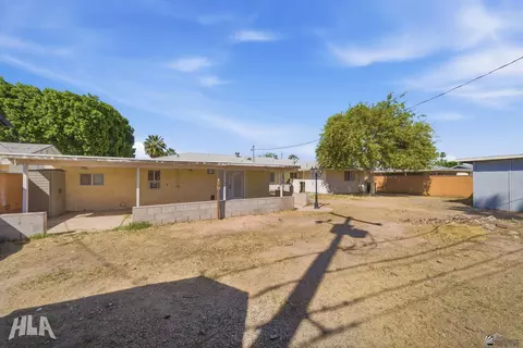 Exterior - 2199 E 25 Pl, Yuma, AZ 85365 photo 4 of 6