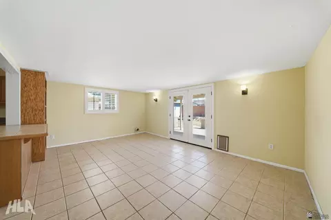 Living - 2199 E 25 Pl, Yuma, AZ 85365 photo 5 of 5