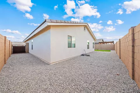 Exterior - 11635 E 34 St, Yuma, AZ 85367 photo 4 of 8