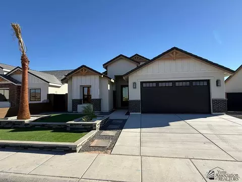 Exterior - 10717 E 46 Pl, Yuma, AZ 85367 photo 6 of 6