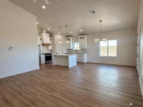Living - 10717 E 46 Pl, Yuma, AZ 85367 photo 2 of 2