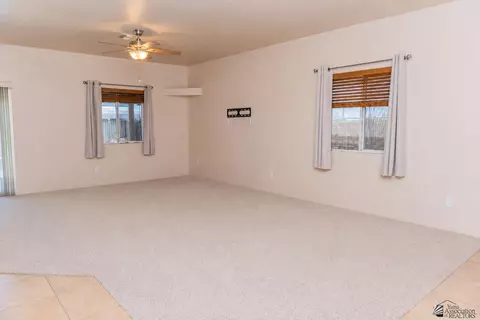Living - 14593 E 50 St, Yuma, AZ 85367 photo 2 of 4