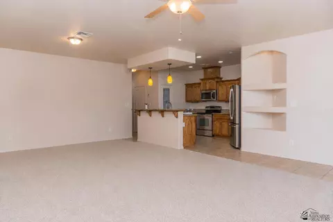 Living - 14593 E 50 St, Yuma, AZ 85367 photo 3 of 4