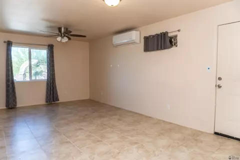 Living - 14593 E 50 St, Yuma, AZ 85367 photo 4 of 4