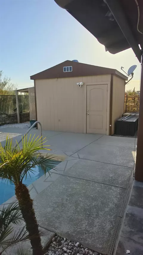 Exterior - 14593 E 50 St, Yuma, AZ 85367 photo 10 of 11
