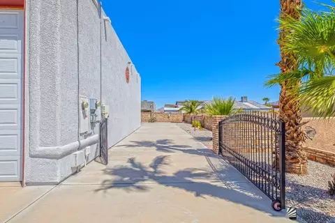 Exterior - 14144 E 48 Dr, Yuma, AZ 85367 photo 2 of 9