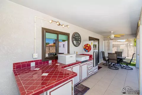Kitchen - 14144 E 48 Dr, Yuma, AZ 85367 photo 7 of 8