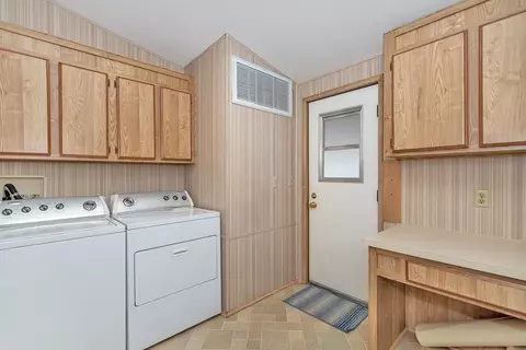 907 W Riverview Pl, Yuma, AZ 85365 photo 6