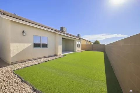 Exterior - 10753 E 45 St, Yuma, AZ 85367 photo 5 of 5