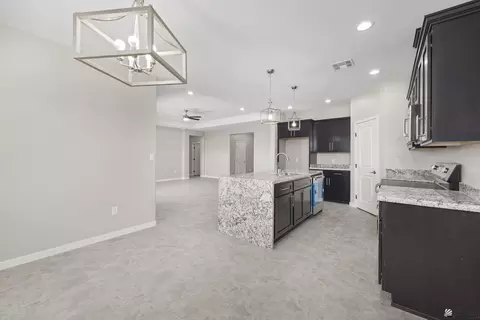 Kitchen - 10753 E 45 St, Yuma, AZ 85367 photo 3 of 4