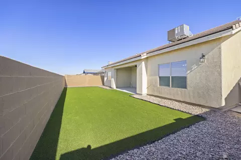 Exterior - 10753 E 45 St, Yuma, AZ 85367 photo 3 of 5