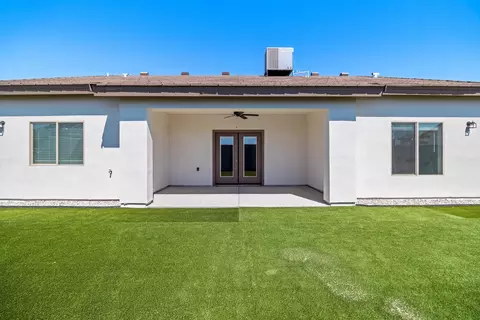 Exterior - 10753 E 45 St, Yuma, AZ 85367 photo 3 of 4