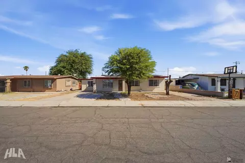 Exterior - 1304 E 25 St, Yuma, AZ 85365 photo 8 of 10