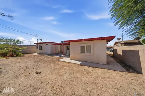 Exterior - 1304 E 25 St, Yuma, AZ 85365 photo 5 of 10
