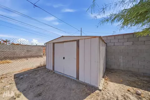 Exterior - 1304 E 25 St, Yuma, AZ 85365 photo 7 of 10