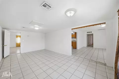 Living - 1304 E 25 St, Yuma, AZ 85365 photo 4 of 8