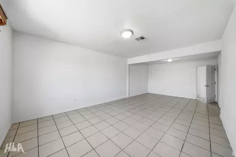 Living - 1304 E 25 St, Yuma, AZ 85365 photo 7 of 8