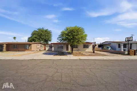 Exterior - 1304 E 25 St, Yuma, AZ 85365 photo 8 of 10