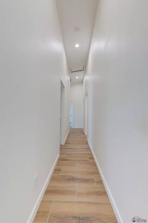 Entry Way - 7510 E 24 Pl, Yuma, AZ 85365 photo 2 of 3