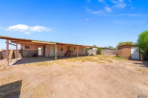 Exterior - 4357 W 8 St, Yuma, AZ 85364 photo 5 of 6