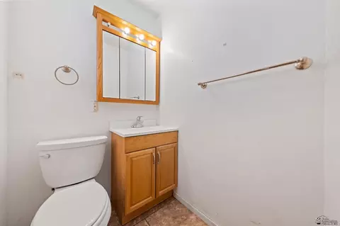 Bath - 4357 W 8 St, Yuma, AZ 85364 photo 2 of 2