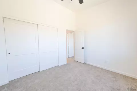 Bedroom - 7518 E 24 Pl, Yuma, AZ 85365 photo 4 of 6